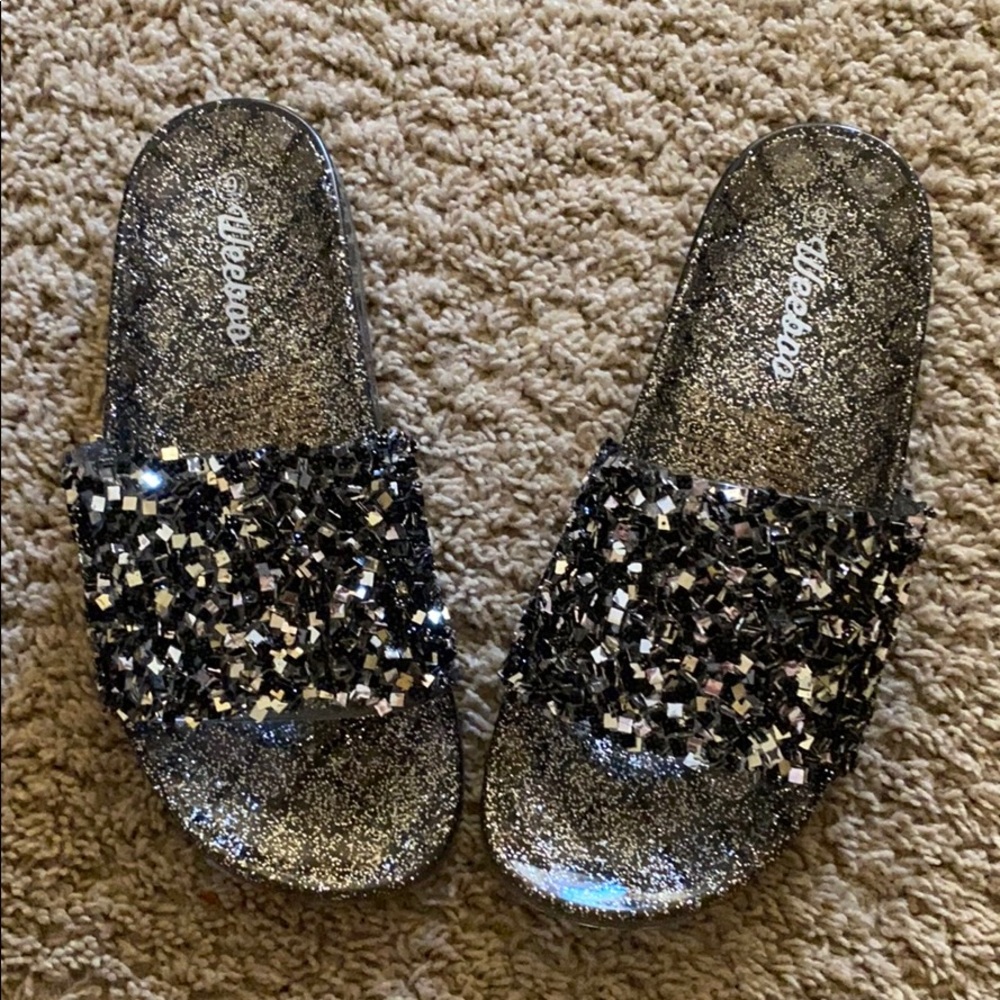 Weeboo jelly sandals
